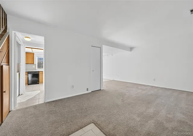 Photo 4 of Townhouse for sale at 1281 S Troy St, Aurora, CO 80012 | MLS# 9932114 | Listing updated on 2026-10-12
