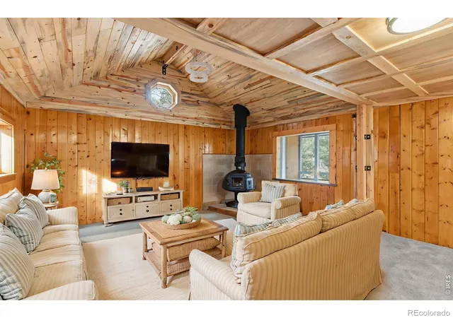 Photo 4 of Single family home for sale at 124 Big Pine Ln, Drake, CO 80515 | MLS# IR1048427 | Listing updated on 2026-09-22