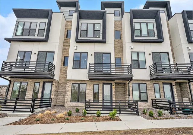 Photo 2 of Townhouse for sale at 2327 Lakeshore Ln, Louisville, CO 80027 | MLS# 5922487 | Listing updated on 2026-09-17