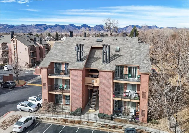 Photo 3 of Condo for sale at 4899 S Dudley St #19D, Littleton, CO 80123 | MLS# 4716520 | Listing updated on 2026-09-08