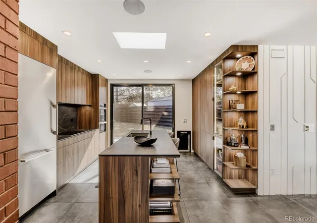 Photo 2 of Single family home for sale at 2910 S Marion St, Englewood, CO 80113 | MLS# 1839529 | Listing updated on 2026-09-09
