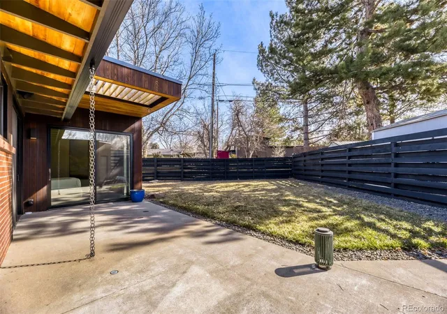 Photo 4 of Single family home for sale at 2910 S Marion St, Englewood, CO 80113 | MLS# 1839529 | Listing updated on 2026-09-09
