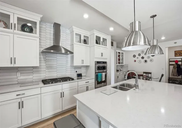 Photo 3 of Single family home for sale at 5102 N Quatar St, Aurora, CO 80019 | MLS# 6385169 | Listing updated on 2026-10-01