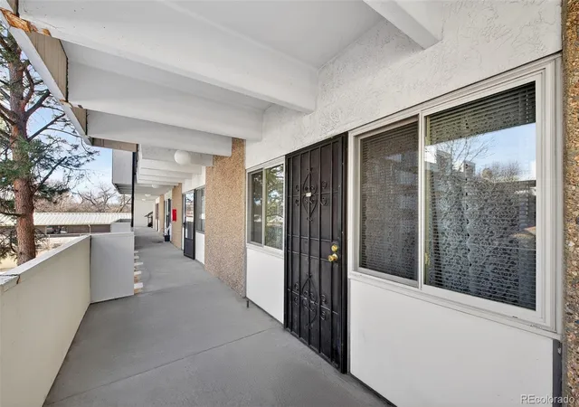 Photo 4 of Condo for sale at 384 S Ironton St #211, Aurora, CO 80012 | MLS# 7284798 | Listing updated on 2026-09-16