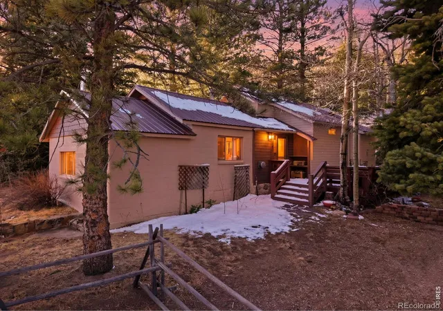 Photo 2 of Single family home for sale at 2476 Riverside Dr, Lyons, CO 80540 | MLS# IR1053340 | Listing updated on 2026-09-17