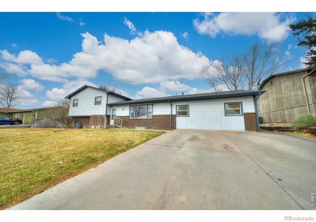 Photo 2 of Single family home for sale at 425 Gayle St, Fort Morgan, CO 80701 | MLS# IR1054025 | Listing updated on 2026-09-17