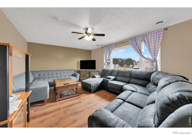 Photo 3 of Single family home for sale at 425 Gayle St, Fort Morgan, CO 80701 | MLS# IR1054025 | Listing updated on 2026-09-17