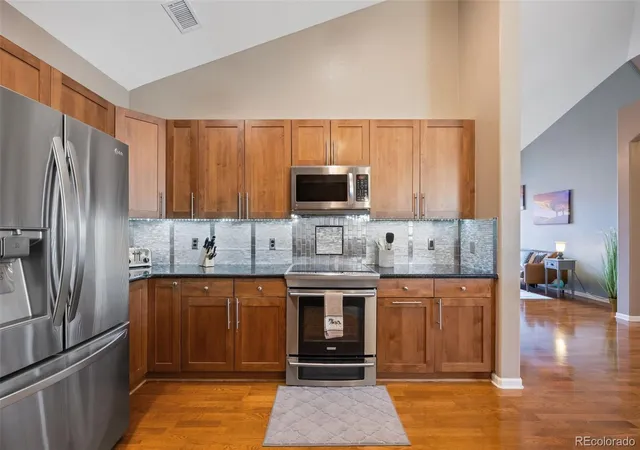 Listing Photo 4 - Condo for sale in building located at 8519 Gold Peak Dr, Highlands Ranch, CO 80130 - Unit #G