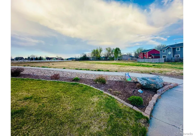 Photo 3 of Single family home for sale at 2105 Kiersi Ct, Johnstown, CO 80534 | MLS# IR1054894 | Listing updated on 2026-09-17