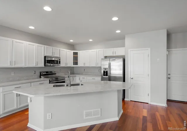 Photo 3 of Townhouse for sale at 4795 Raven Run, Broomfield, CO 80023 | MLS# IR1056000 | Listing updated on 2026-09-17