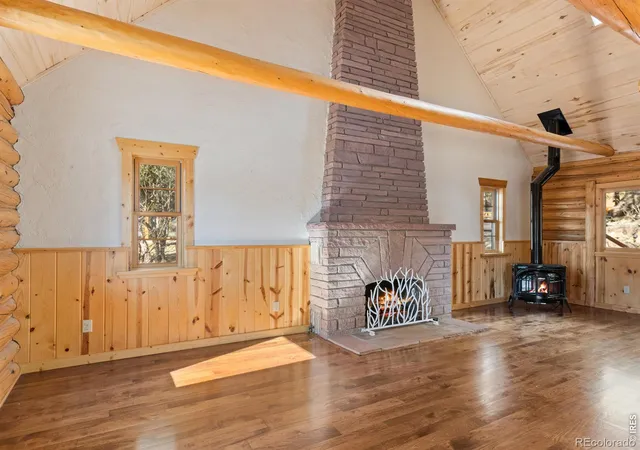 Photo 3 of Single family home for sale at 1101 Lexington Ln, Estes Park, CO 80517 | MLS# IR1056091 | Listing updated on 2026-09-17