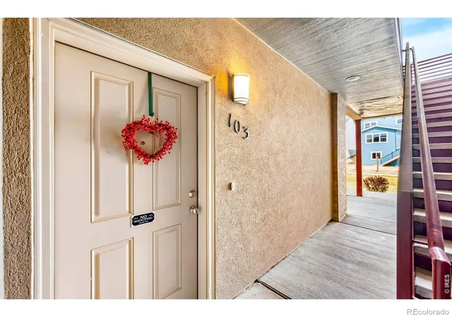 Listing Photo 4 - Condo for sale in building located at 2940 Kincaid Dr, Loveland, CO 80538 - Unit #103