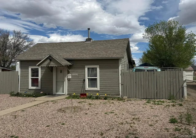 Photo 1 of Single family home for sale at 1006 Meeker St, Fort Morgan, CO 80701 | MLS# IR1056471 | Listing updated on 2026-09-17
