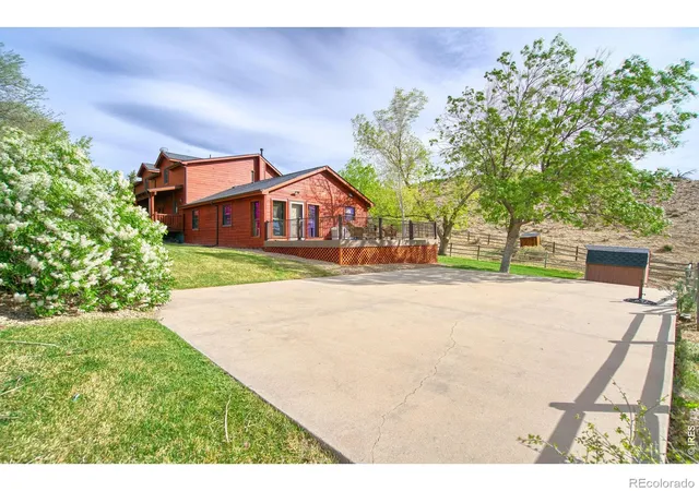 Photo 3 of House for sale at 320 Del Monte Rd, Berthoud, CO 80513 | MLS# IR1056869 | Listing updated on 2026-09-17