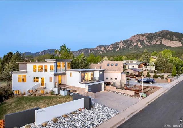 Photo 1 of Single family home for sale at 2920 Lafayette Dr, Boulder, CO 80305 | MLS# IR1057758 | Listing updated on 2026-09-25