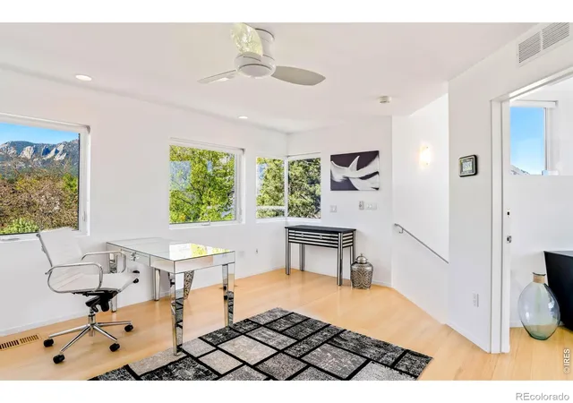 Photo 3 of Single family home for sale at 2920 Lafayette Dr, Boulder, CO 80305 | MLS# IR1057758 | Listing updated on 2026-09-25