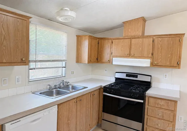 Photo 4 of Single family home for sale at 2811 Mango Pl, Loveland, CO 80537 | MLS# IR1058074 | Listing updated on 2026-09-22