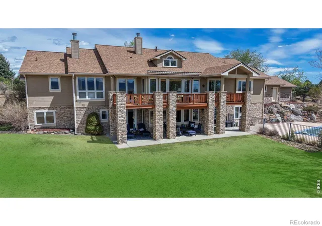 Photo 1 of Single family home for sale at 5300 Highlands Dr, Longmont, CO 80503 | MLS# IR1058138 | Listing updated on 2026-09-17