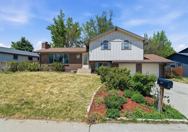 Photo 1 of Single family home for sale at 8623 W Warren Dr, Lakewood, CO 80227 | MLS# 7869806 | Listing updated on 2026-09-09