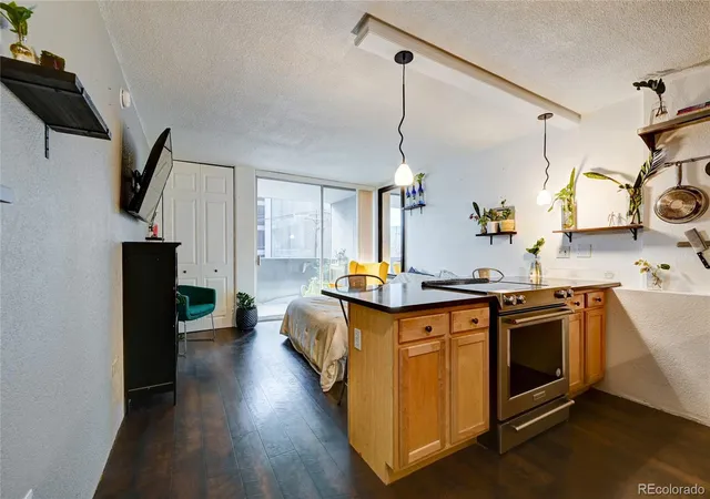 Photo 3 of Condo for sale at 909 N Logan St #3C, Denver, CO 80203 | MLS# 1998527 | Listing updated on 2026-09-16
