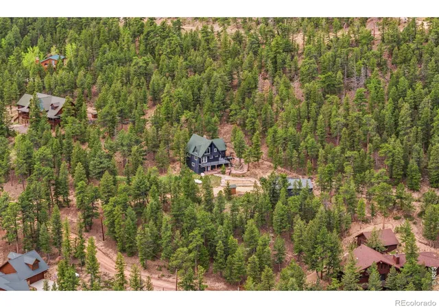 Photo 3 of Single family home for sale at 1637 Black Squirrel Dr, Estes Park, CO 80517 | MLS# IR1059338 | Listing updated on 2026-09-30