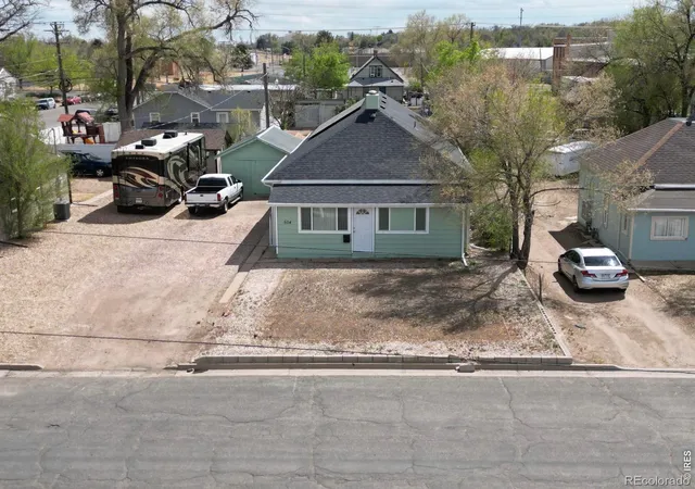 Photo 3 of Single family home for sale at 504 12th Street, Greeley, CO 80631 | MLS# IR1059582 | Listing updated on 2026-09-17
