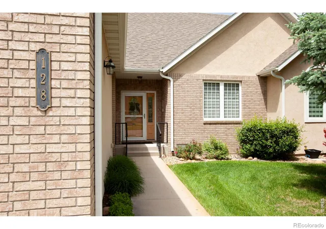 Photo 3 of Townhouse for sale at 128 Lincoln St, Sterling, CO 80751 | MLS# IR1059669 | Listing updated on 2026-09-17