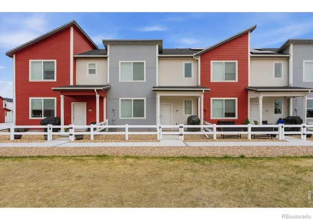 Photo 2 of Townhouse for sale at 500 S Denver Ave #16B, Fort Lupton, CO 80621 | MLS# IR1059676 | Listing updated on 2026-09-17