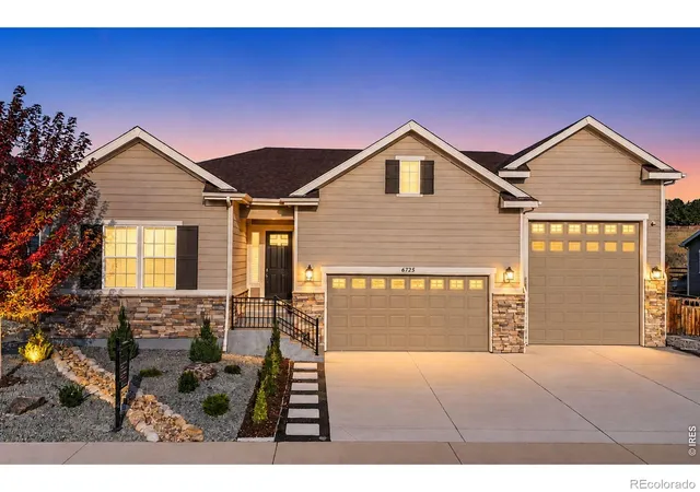 Photo 1 of Single family home for sale at 6725 Mentha Dr, Castle Rock, CO 80108 | MLS# IR1059807 | Listing updated on 2026-09-17