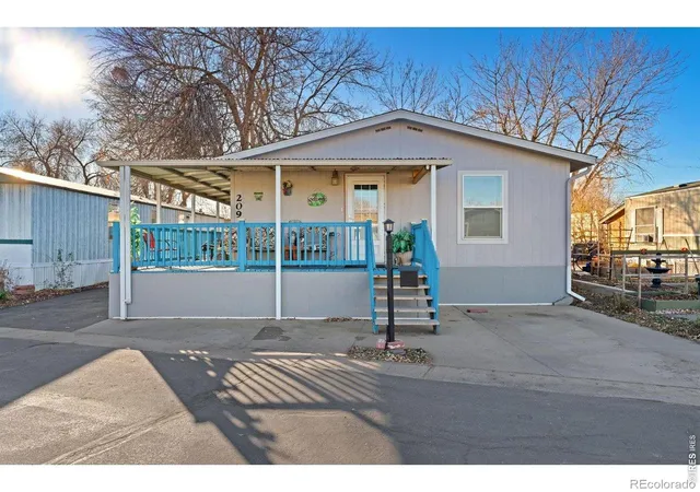 Photo 1 of Single family home for sale at 209 Skylark Cir, Lafayette, CO 80026 | MLS# IR1060613 | Listing updated on 2026-09-17