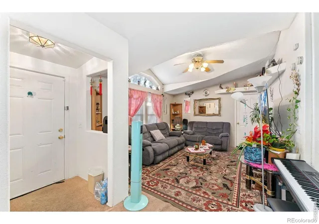 Photo 3 of Single family home for sale at 209 Skylark Cir, Lafayette, CO 80026 | MLS# IR1060613 | Listing updated on 2026-09-17