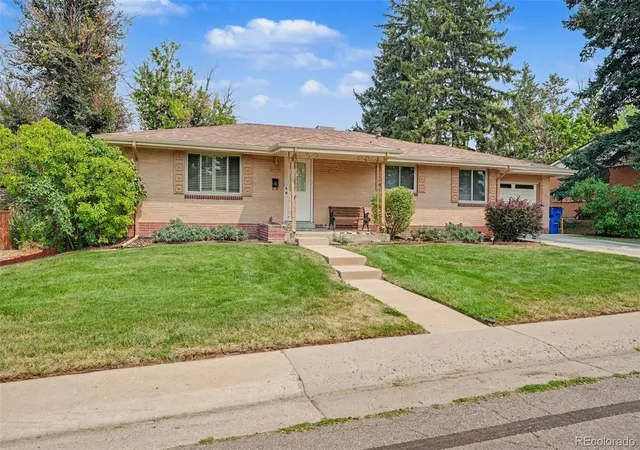 Photo 2 of Single family home for sale at 6644 S Penrose Ct, Centennial, CO 80121 | MLS# 8031277 | Listing updated on 2026-09-08