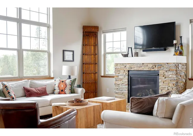 Photo 3 of Single family home for sale at 60 Moose Horn Ct, Fraser, CO 80442 | MLS# IR1060951 | Listing updated on 2026-09-17