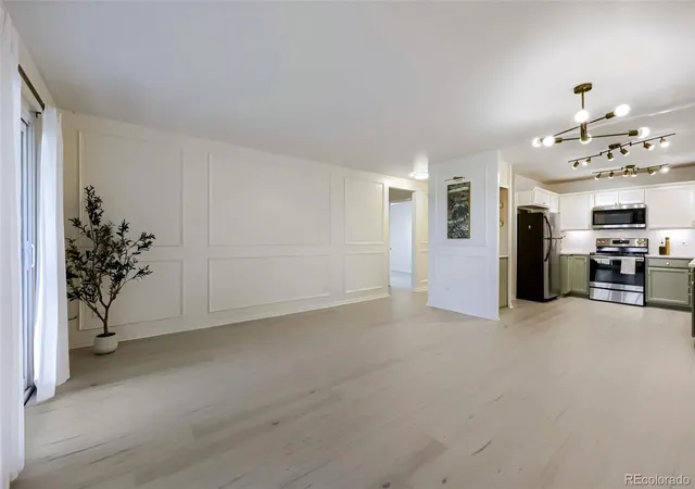 Photo 4 of Condo for sale at 705 S Clinton St #9B, Denver, CO | MLS# 7476209 | Listing updated on 2026-09-26