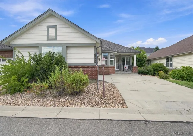 Photo 1 of Townhouse for sale at 7585 S Biloxi Ct, Aurora, CO 80016 | MLS# 4433753 | Listing updated on 2026-09-19