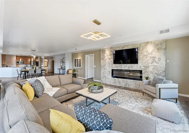 Photo 1 of Condo for sale at 925 N Lincoln St #5B, Denver, CO 80203 | MLS# 4804167 | Listing updated on 2026-09-09