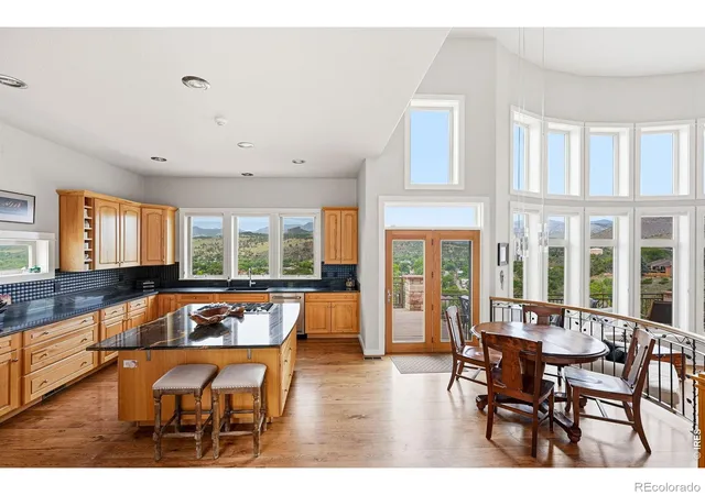 Photo 4 of Single family home for sale at 814 Mountain View Dr, Lyons, CO 80540 | MLS# IR1061609 | Listing updated on 2026-09-17