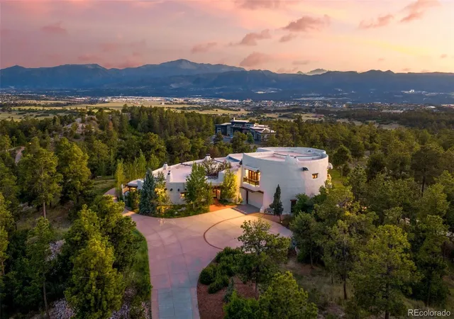 Photo 2 of Mansion for sale at 3885 Wapiti Way, Colorado Springs, CO 80908 | MLS# 4479977 | Listing updated on 2026-09-16