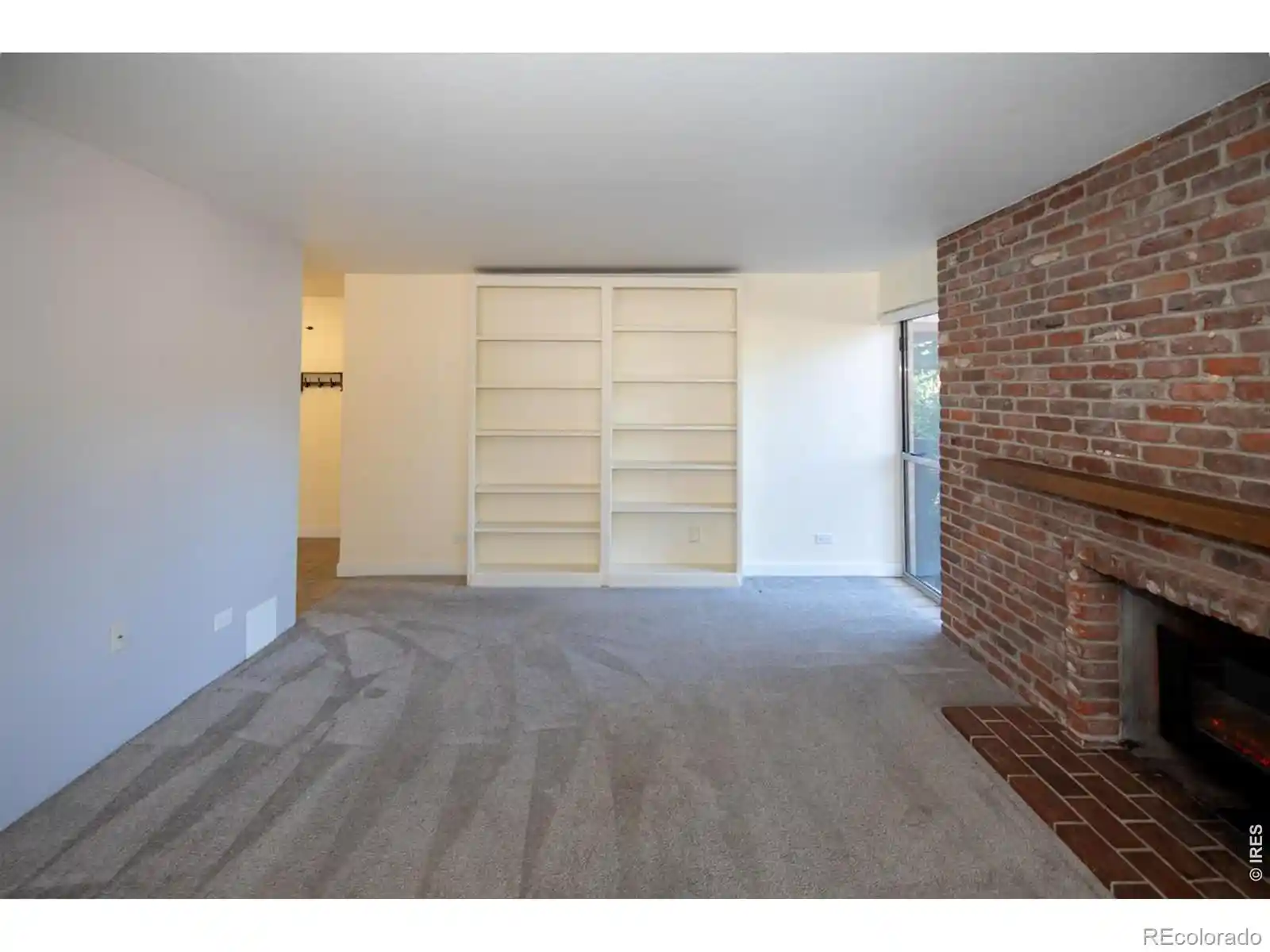 Listing Photo 2 - Condo for sale in 500 Mohawk Dr located at 500 Mohawk Dr, Boulder, CO 80303 - Unit #103