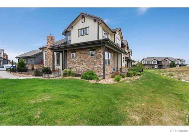 Photo 3 of Townhouse for sale at 1543 Stoneseed St, Berthoud, CO 80513 | MLS# IR1061688 | Listing updated on 2026-09-17
