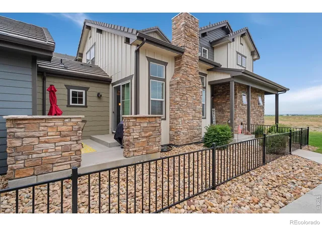 Photo 3 of Townhouse for sale at 1543 Stoneseed St, Berthoud, CO 80513 | MLS# IR1061688 | Listing updated on 2026-09-17