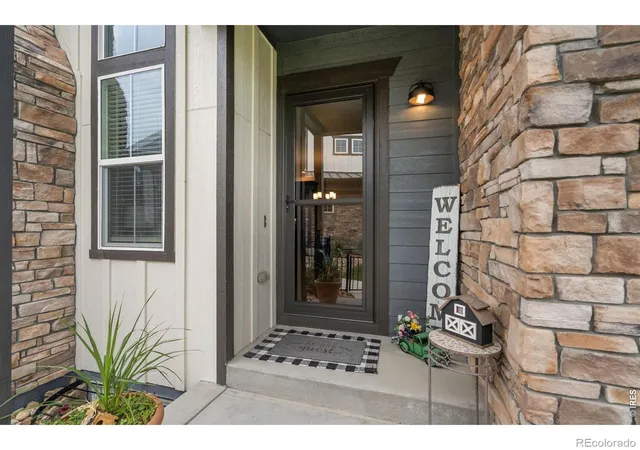 Photo 4 of Townhouse for sale at 1543 Stoneseed St, Berthoud, CO 80513 | MLS# IR1061688 | Listing updated on 2026-09-17