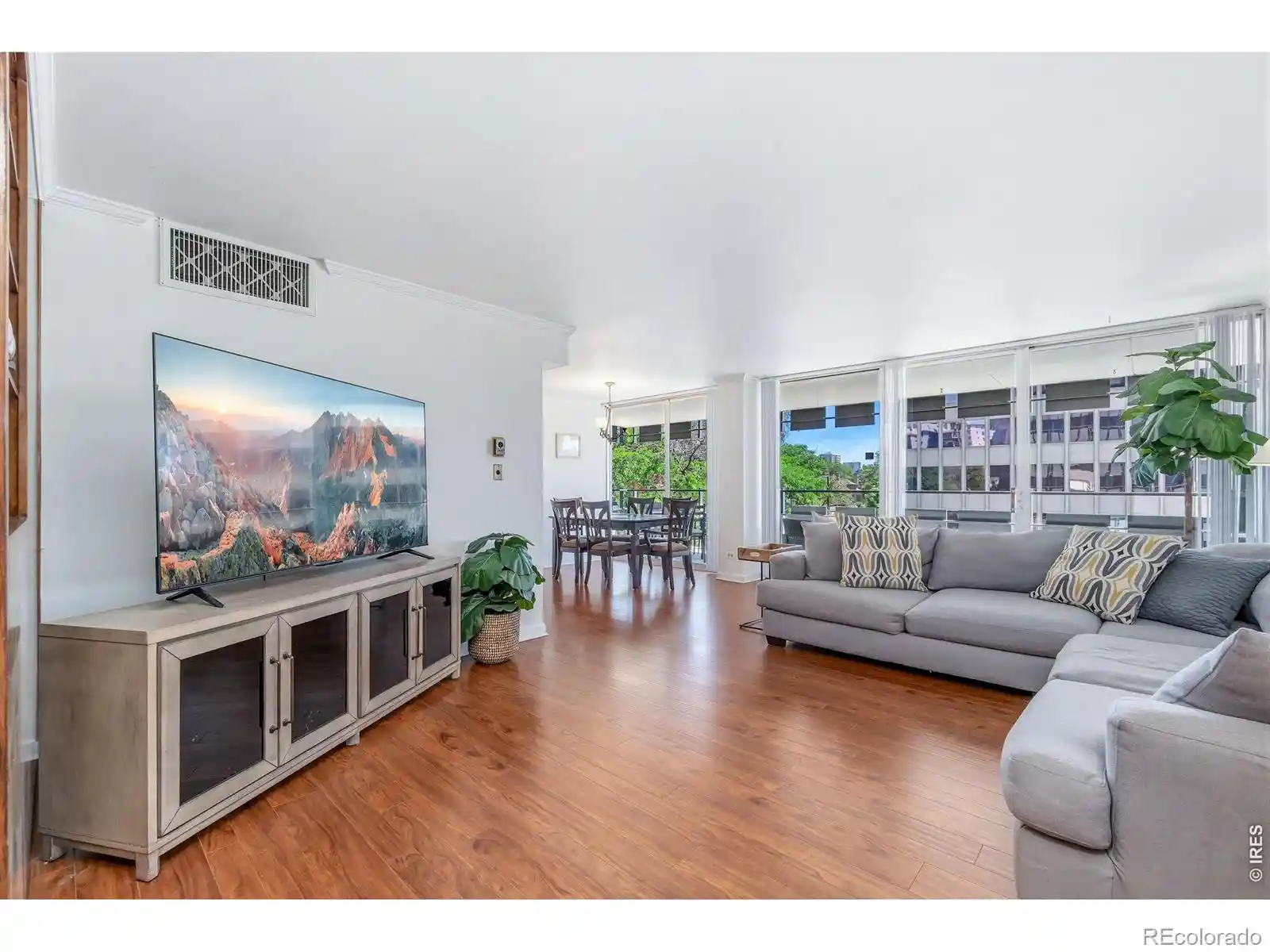 Listing Photo 1 - Condo for sale in 790 N Washington St located at 790 N Washington St, Denver, CO 80203 - Unit #410