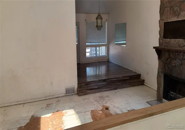 Photo 1 of Townhouse for sale at 1176 S Marshall St, Lakewood, CO 80232 | MLS# 8584132 | Listing updated on 2026-09-16