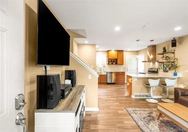 Photo 3 of Single family home for sale at 3250 S Holland Way, Lakewood, CO 80227 | MLS# 8672507 | Listing updated on 2026-09-09