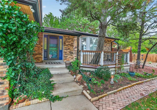Photo 3 of Single family home for sale at 7755 S Kendall Ct, Littleton, CO 80128 | MLS# 2494715 | Listing updated on 2026-09-24