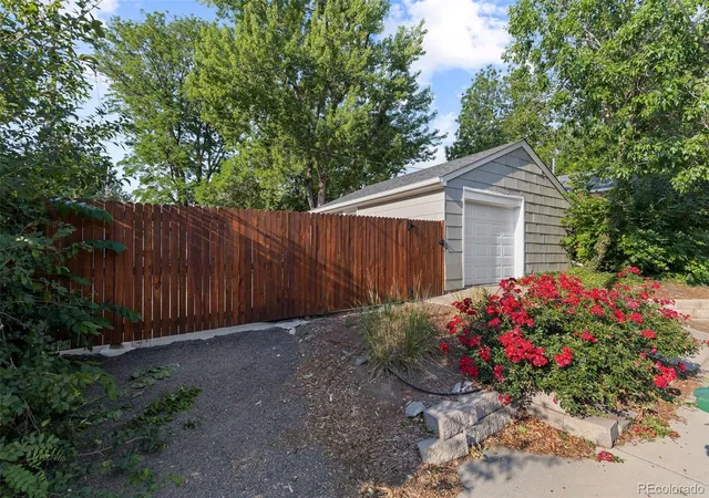 Photo 2 of Single family home for sale at 1600 S Ivy Way, Denver, CO 80224 | MLS# 2015636 | Listing updated on 2026-09-26
