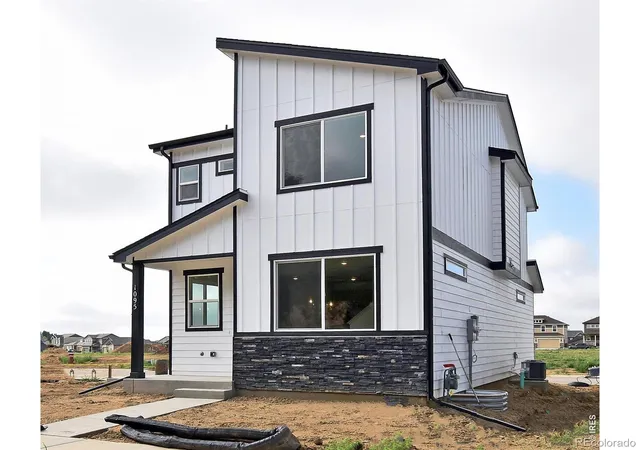 Photo 2 of Single family home for sale at 533 S 10th Street, Berthoud, CO 80513 | MLS# IR1062545 | Listing updated on 2026-09-17
