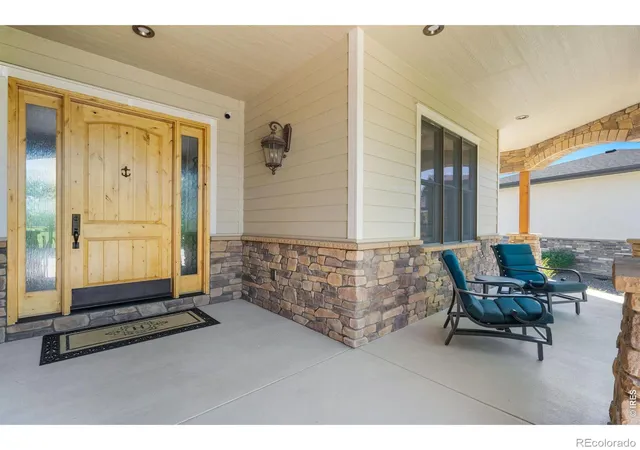 Photo 4 of Single family home for sale at 1895 E Seadrift Dr, Windsor, CO 80550 | MLS# IR1062567 | Listing updated on 2026-09-17