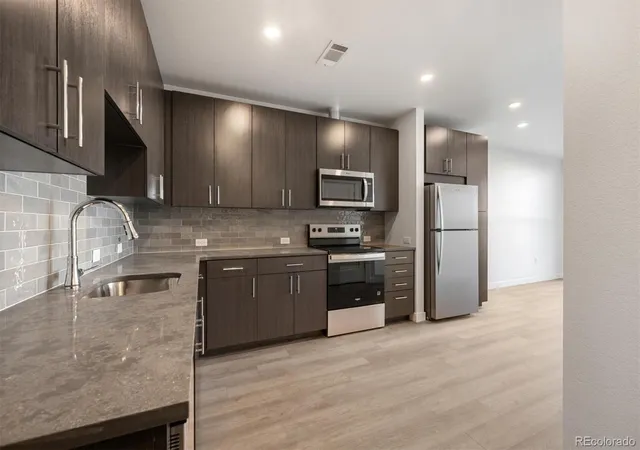 Photo 4 of Condo for sale at 639 29th Street #211, Denver, CO 80205 | MLS# 7771284 | Listing updated on 2026-09-08